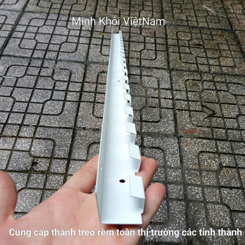 Thanh suốt treo rèm nhựa pvc ngăn lạnh